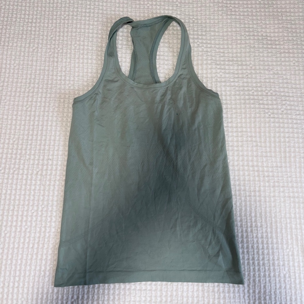 Lululemon Swiftly Tech Racerback Tank Top 2.0 Hip Length -  size 6